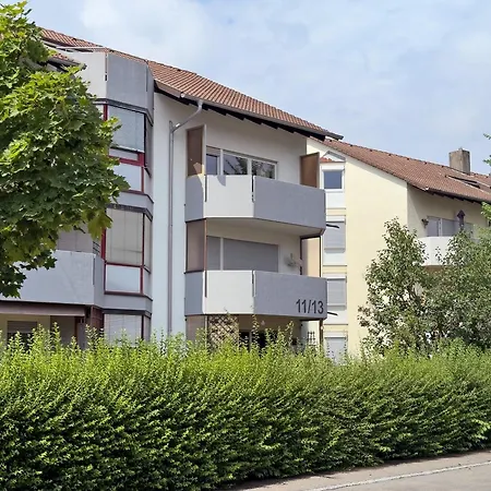 Geraeumige Schoene Apartman *