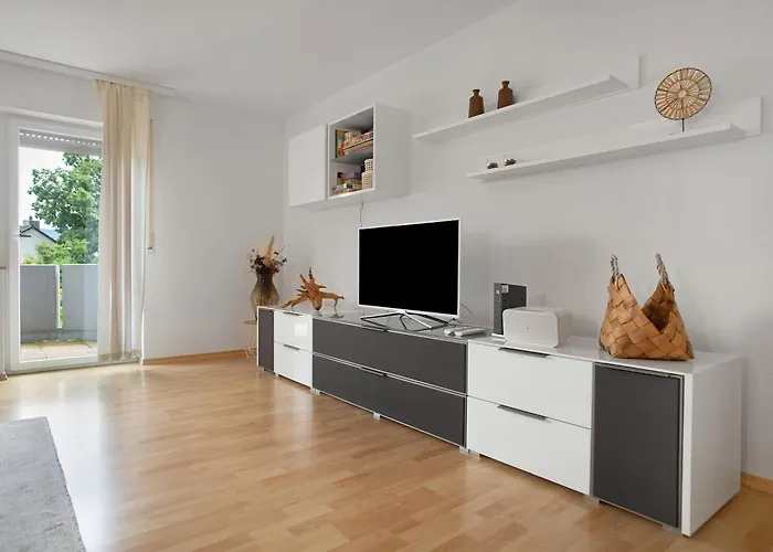 Geraeumige Schoene Вайнгартен